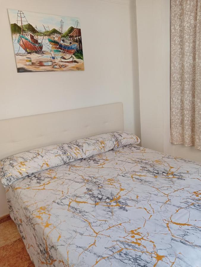 דירות פואנגירולה La Costa Del Sol מראה חיצוני תמונה